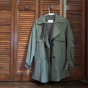 Light weight trench coat